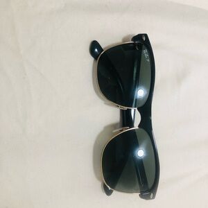 Ray-Ban Classic Black Sunglasses
